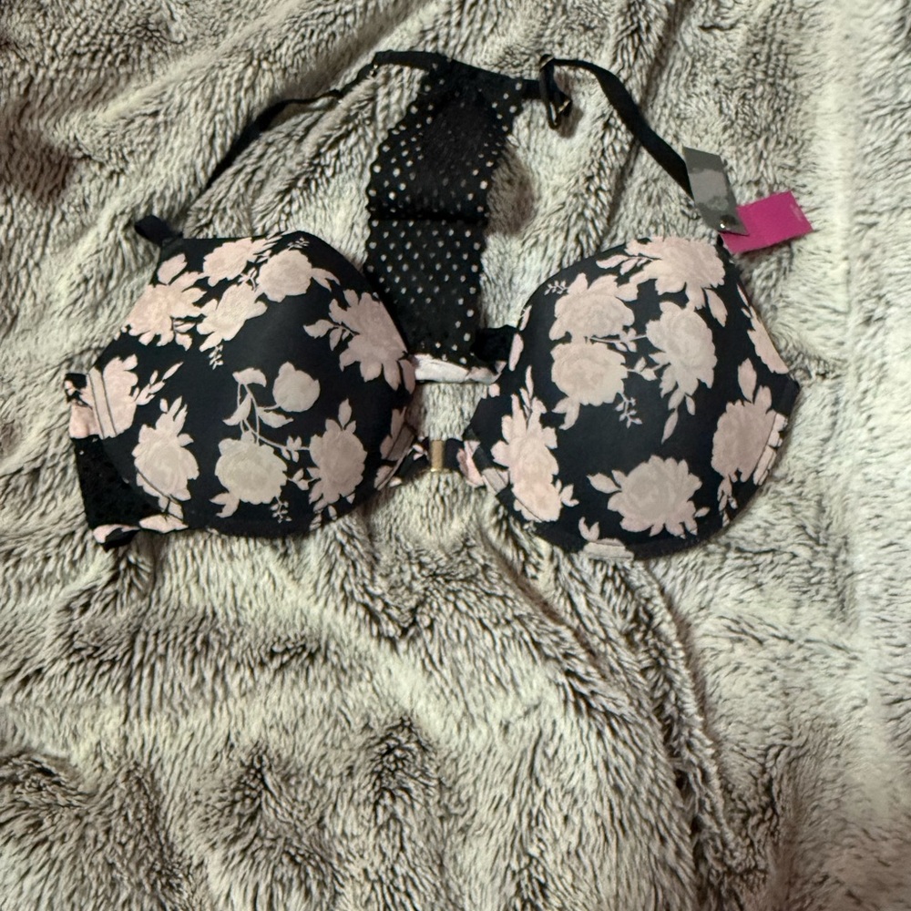 Front opening Floral Lace Women's Bra - Black and Pink